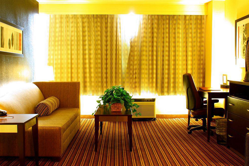 Hotel Wyndham Garden Norfolk Downtown Exteriér fotografie